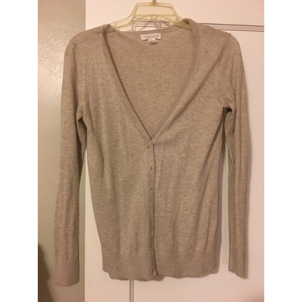 🍂Gently used tan button up cardigan